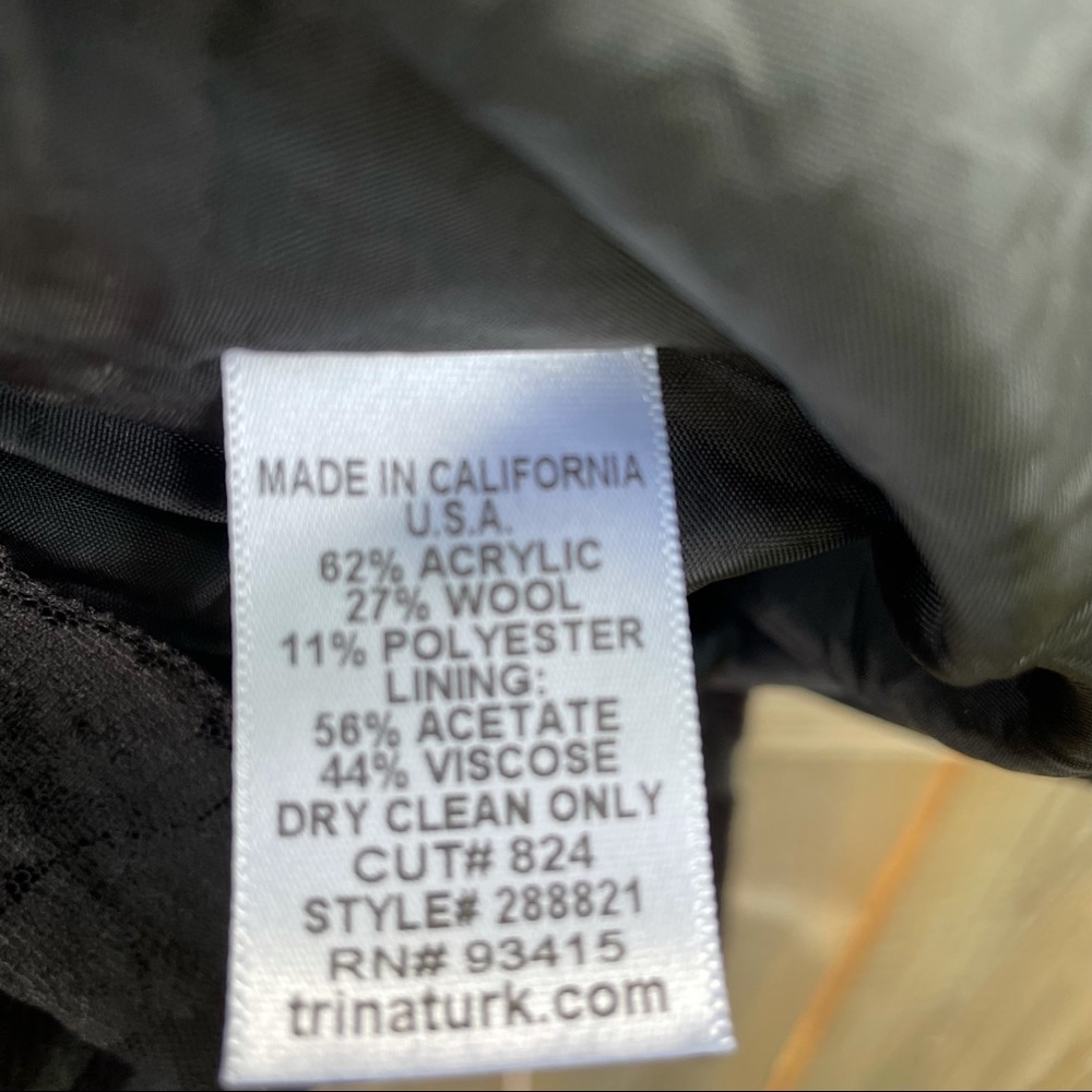 Trina Turk skirt lined USA made size 4 black - Picture 8 of 8